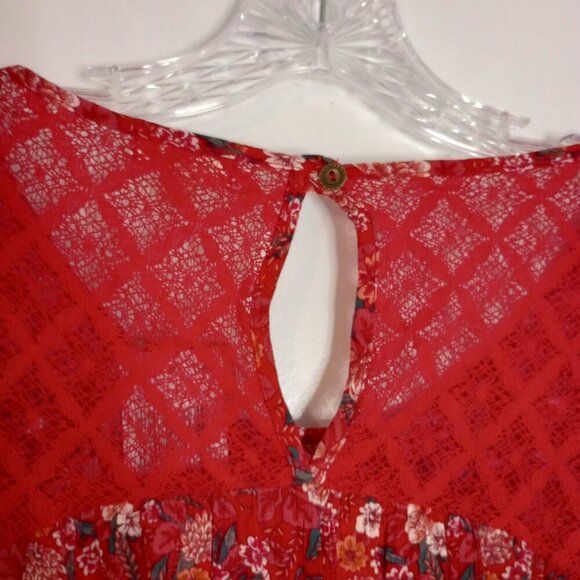Mason & Belle Red Floral Lacey Boho Peasant Top - Picture 7 of 10